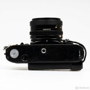 Canon A-1 se dvěma objektivy a příslušenstvím - 12