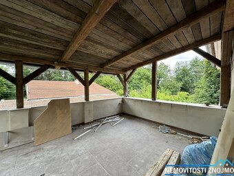 Prodej rodinného domu, 3 apartmány, 1 byt, zahrada, k.ú. Jar - 12
