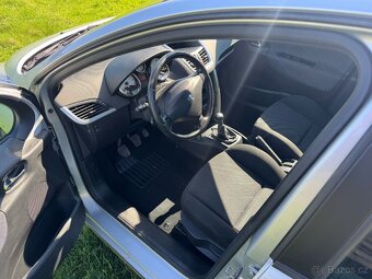 Peugeot 207 1.6 5 dveří Nová STK - 12