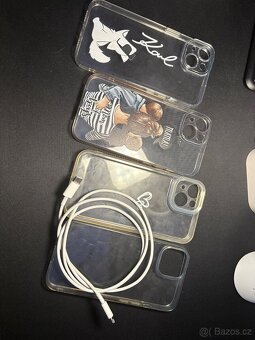 Zamluveno / Iphone 14 Černý 128gb - 12