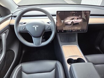 Tesla Model Y 0,0 378kW AWD Long Range ČR 1.maj  AWD A/T Lon - 12