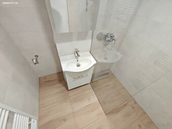 Pronájem bytu 2+1 55 m² Benátky, Vsetín - 12