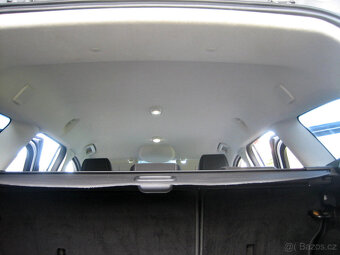 Ford Focus. Kombi 1,6 16V.  Ti-VCT. 77 kW. Servisní kniha - 12