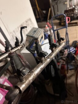 Audi A6 C6 – motor 4.2 V8 benzín 246 kW + převodovka - 12