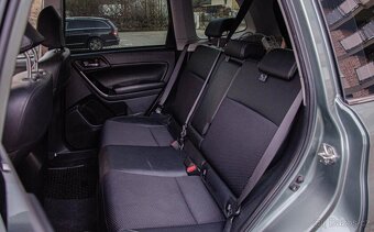 Subaru Forester 2.0D-L CVT Comfort - 12