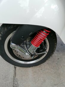 VESPA GTS 125 SUPER - 12