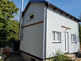 CELOROČNÍ MOBILNÍ DŘEVOSTAVBA, NÍZKOENERGETICKÁ, TŘÍDY \"B - 12
