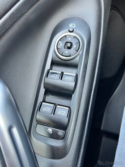 Ford S Max ST packet - Panorama, 2.0 nafta, 120 kW, automat - 12
