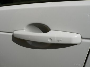 LAND ROVER DISCOVERY 5 - 12