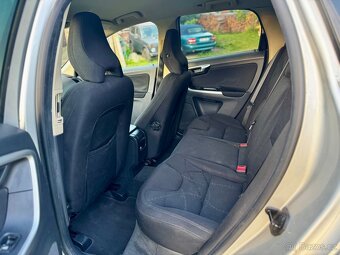 Prodám Volvo XC60 2.4D AWD - 12