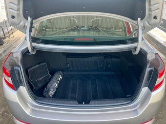 Kia Optima 2,0i Full Hybrid 110kW - 12