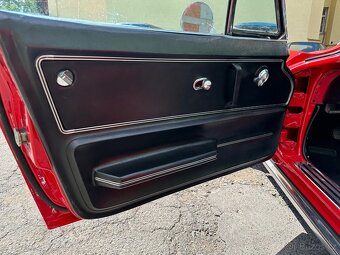 Chevrolet Corvette C2 Sting Ray - 12