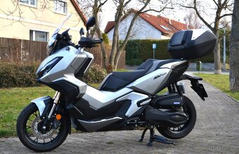 Prodám skútr Honda ADV-350, 129.900,-Kč - 12