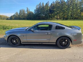 Ford mustang 3.7l - 12