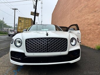 Bentley Flying Spur Mulliner  model 2024 Top max - 12