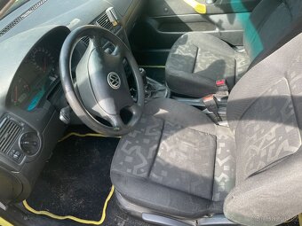 VW GOLF 4 1.6 SR r.v. 1998 - 12