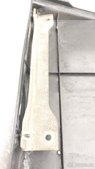 Mitsubishi Pajero 2 – Klika dveří, osvětelení SPZ - 12