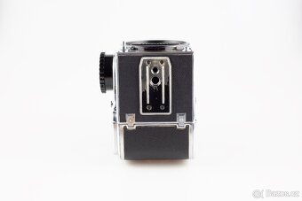 Hasselblad 500C/M chrome telo + WLF + kazeta 120 - 12