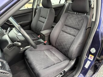 Honda Accord 2.4i -VTEC MANUÁL - 12