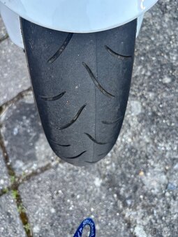 Honda CBR 1000RR 2004 - 12