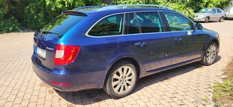 ŠKODA SUPERB 2.0TDI 4X4 DSG 103kw 2012 XENONY PÁDLA NAVI - 12