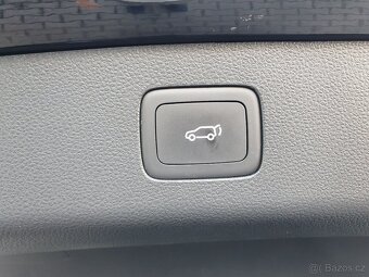 MG EHS PHEV Luxury 1.5 190kW AUT. 45tkm - záruka Autodraft - - 12