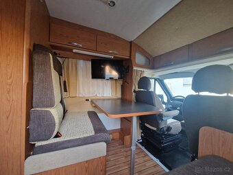 Obytný automobil Ford Transit Rimor - 12