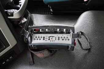 Volvo FM 500 6x2 - valník s hydraulickou rukou HIAB - 12