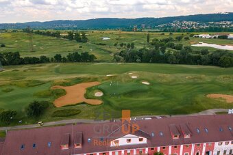 Pronájem bytu 1+1 o rozloze 76 m2, ulice K Radotínu, Praha - - 12