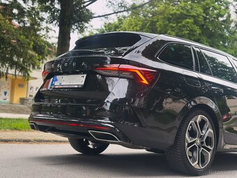 Škoda Octavia Combi 2.0 TSI RS DSG - 12