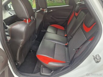 FORD FOCUS ST - 12