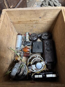 Stykače, přepínače - 12