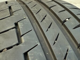 R17 ORIG.ZIMNÍ LETNÍ KOLA ŠKODA SUPERB 215/55/17 - 12