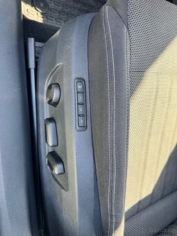 Škoda Superb 3 2.0 TDI 110kW DSG Navi Virtual ACC Matrix DAB - 12