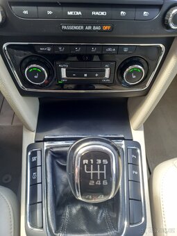 Škoda Superb II Laurin&Klement 4x4  Tažné zapsáno v Tp - 12