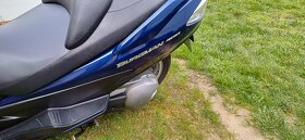 Suzuki Burgman 400 - 12