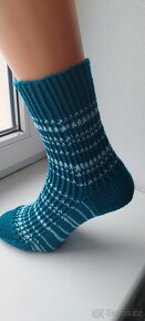 Ručně pletené ponožky - 12