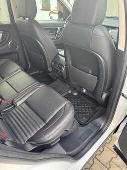 Land Rover Discovery Sport R-Dynamic SE Si4 Automat AWD P200 - 12