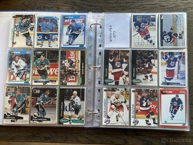 Sbírka hokejových kartiček - 12