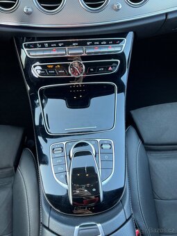 Mercedes-Benz E220d 4Matic / AMG Line /Dph - 12