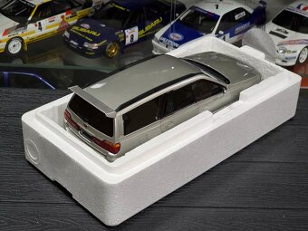 Nissan Stagea Autech Version 260RS 1997 1:18 OttoMobile - 12