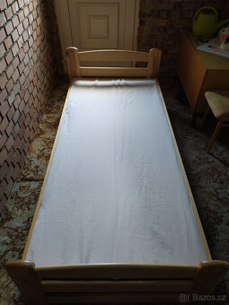 Postel 90x200 z masivu - 12