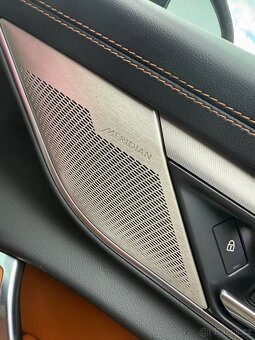 Jaguar XF Sportbrake 2,0 diesel R design - 12