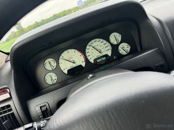 Jeep Grand Cherokee 2.7 - 12