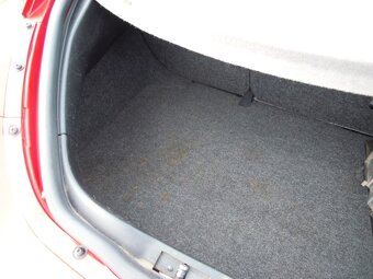 VW NewBeetle 1.4i 75koní r.v.4/2008 - 12