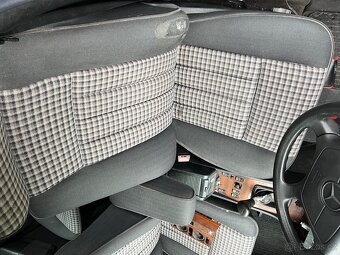 Mercedes Benz w124 200TE - 12