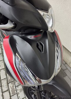 HONDA SH 125i Sport, start-stop, ABS
 - 12