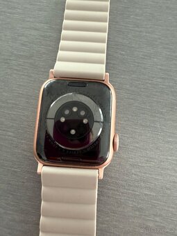 Apple Watch Series 6 40mm Zlatý hliník s pískově růžovým spo - 12