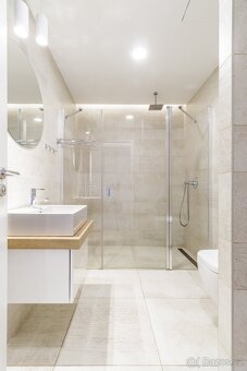 Moderní stylový byt 2+kk, 53m2+42m2, rezidence DOCK, Praha 8 - 12
