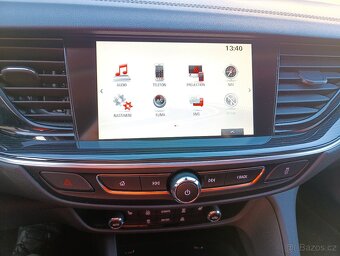 Opel Insignia Sport Tourer model 2019 - 12